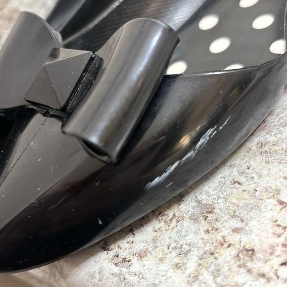 Kate Spade black plastic flats with bow - Picture 8 of 12